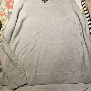 Hilary Radley Women's Light Gray Crew Neck Sweater